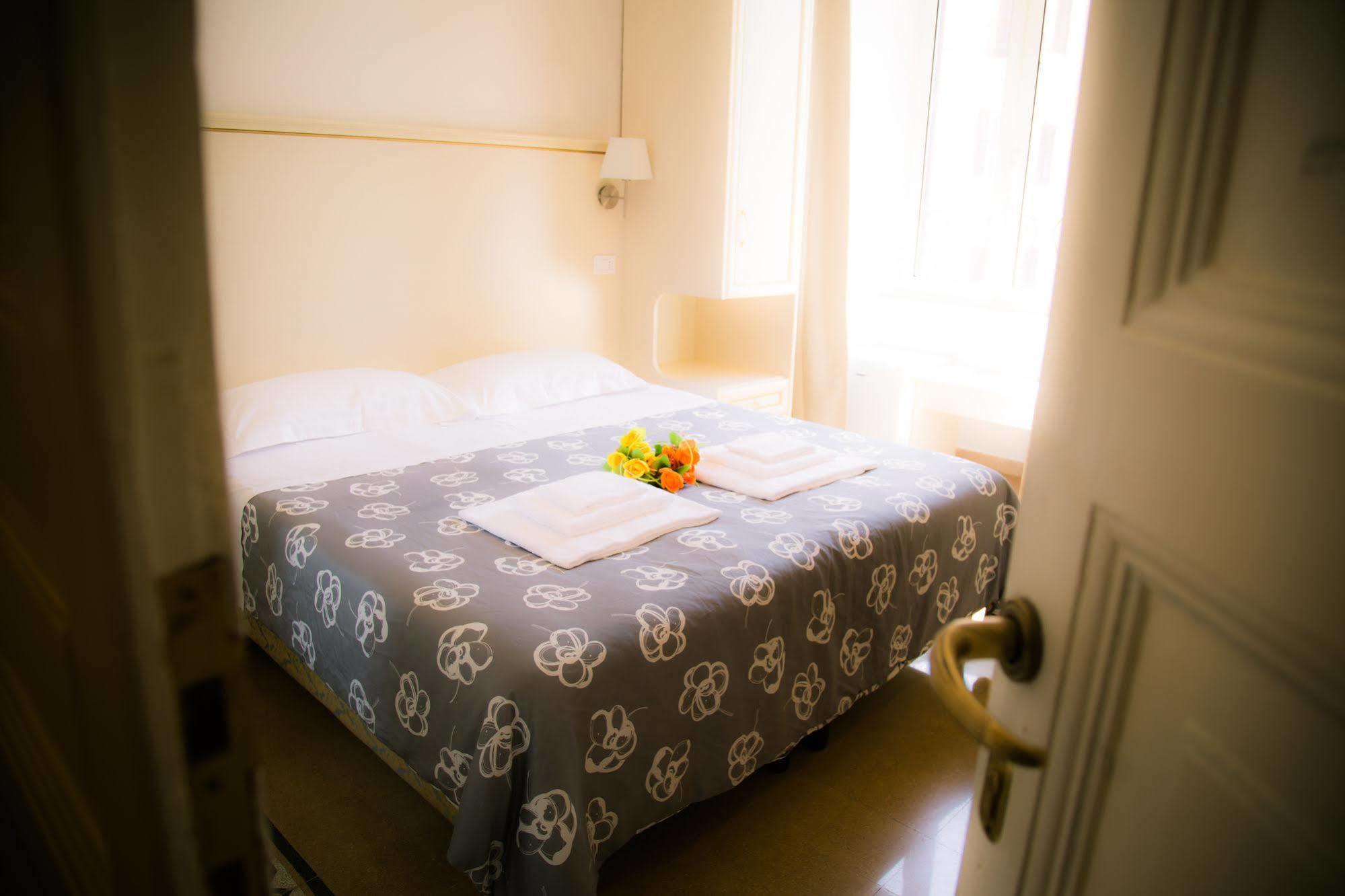 St. Peter Central Rooms B&B Rzym Zewnętrze zdjęcie